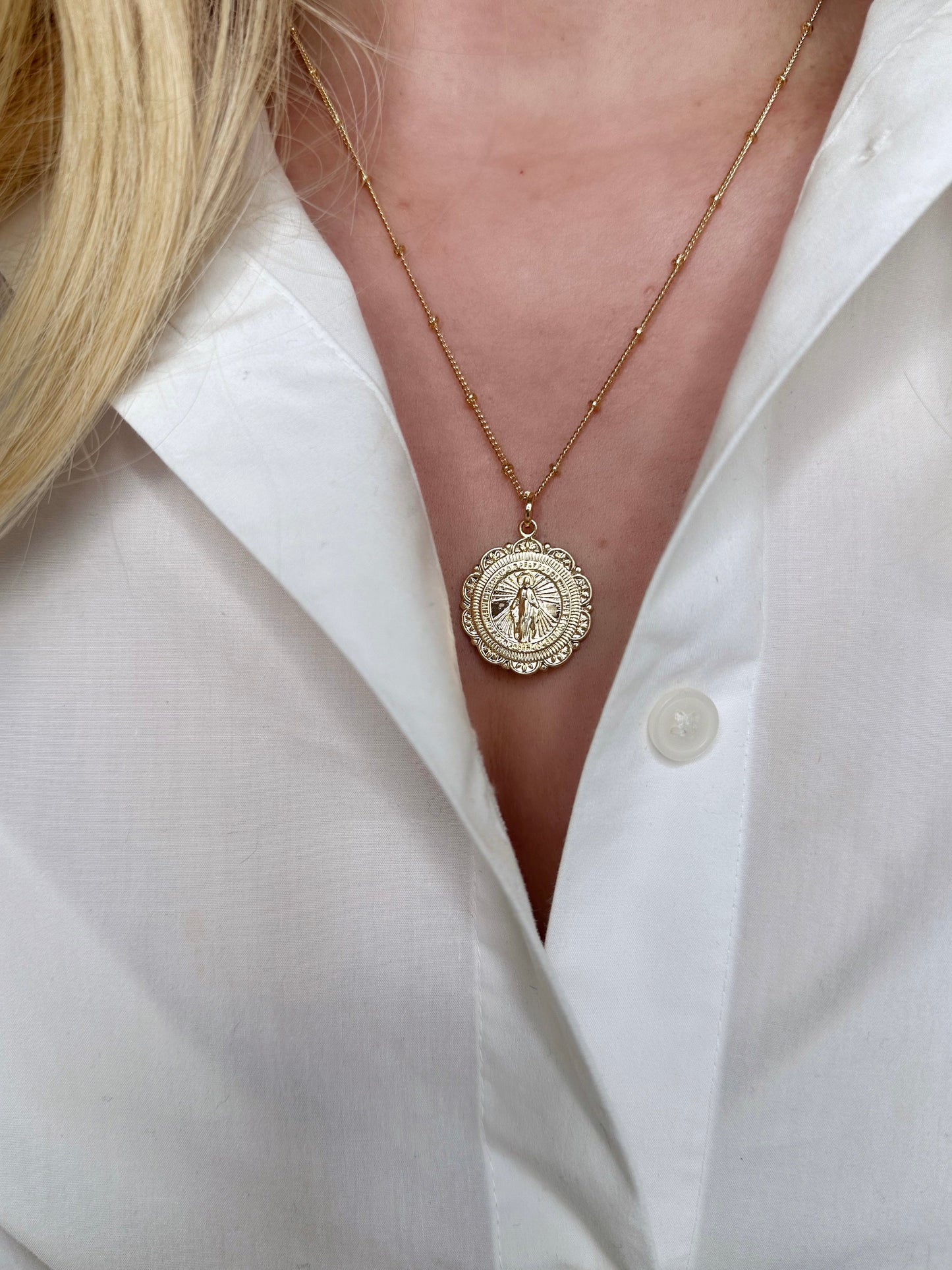 32mm Fleur-de-Lis Medal 18K Gold Filled Pendant