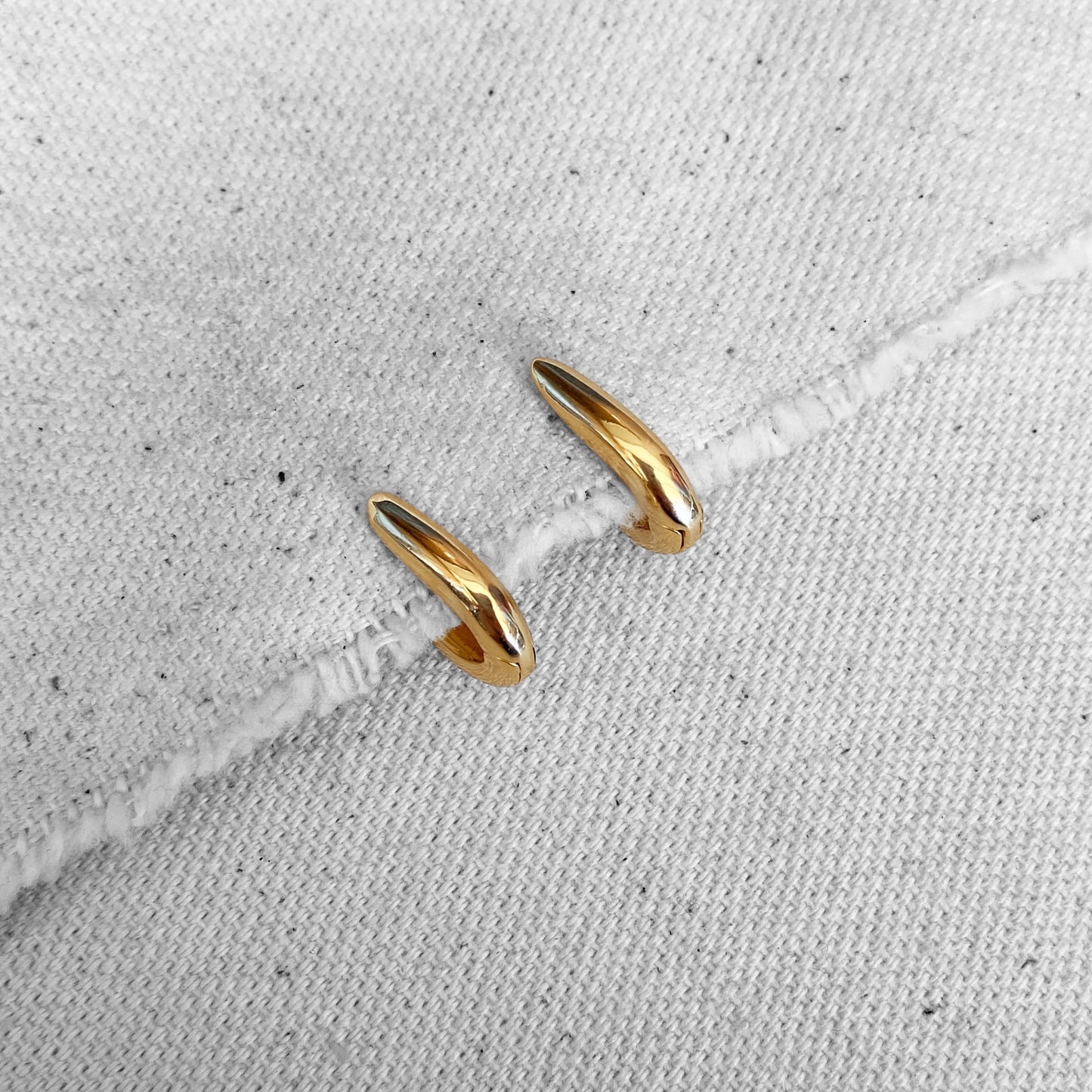 10mm Huggie Hoop 18k Gold Filled Earrings